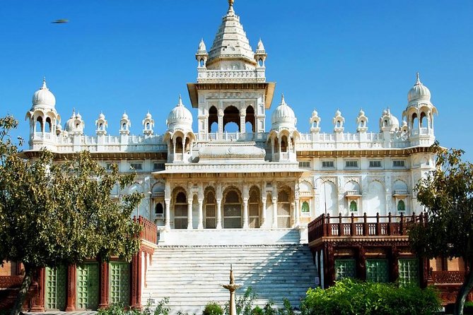 10 Days Private Royal Rajasthan Tour in Jaipur - Jodhpur: Mehrangarh’s scale and the quiet beauty around it