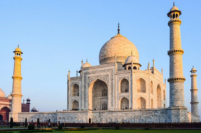 2-Day Private Tour to The Taj Mahal and Agra from Jaipur - Carpet House Agra: handicrafts, inlay work, and how to shop smart