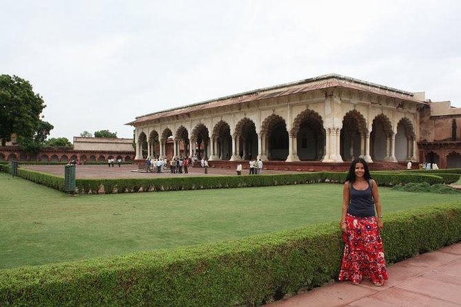 3-Day Ranthambhore Tiger Safari Tour from Jaipur to Agra ending in Delhi - Agra Fort and a Local Craft Stop: What You Get Beyond the Icon