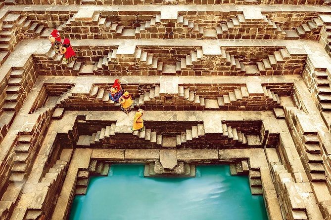 3 Days: Private Guided Tour Of Jaipur & Agra With Drop At Delhi - Day 1 in Jaipur: Amber Fort Views, City Palace Stories, Hawa Mahal in a Hurry