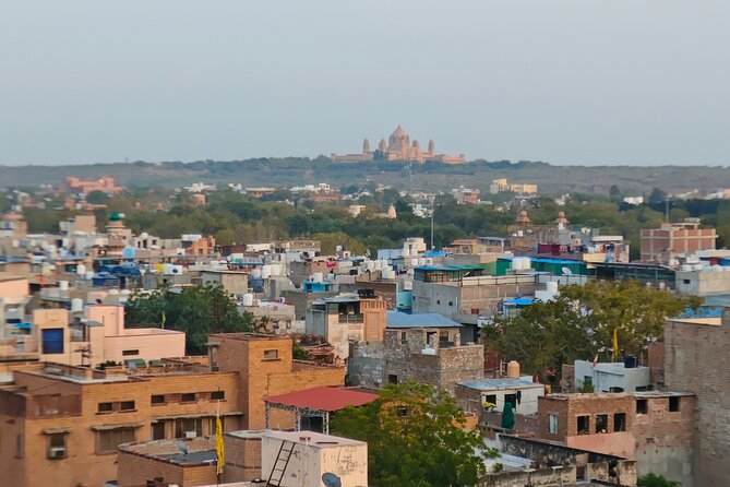 5 Days Private Heritage Triangle Tour Jaipur, Jodhpur, Udaipur. - Day 4 in Udaipur: Gangaur Ghat, Jagdish Temple, City Palace, and Sajjangarh sunset