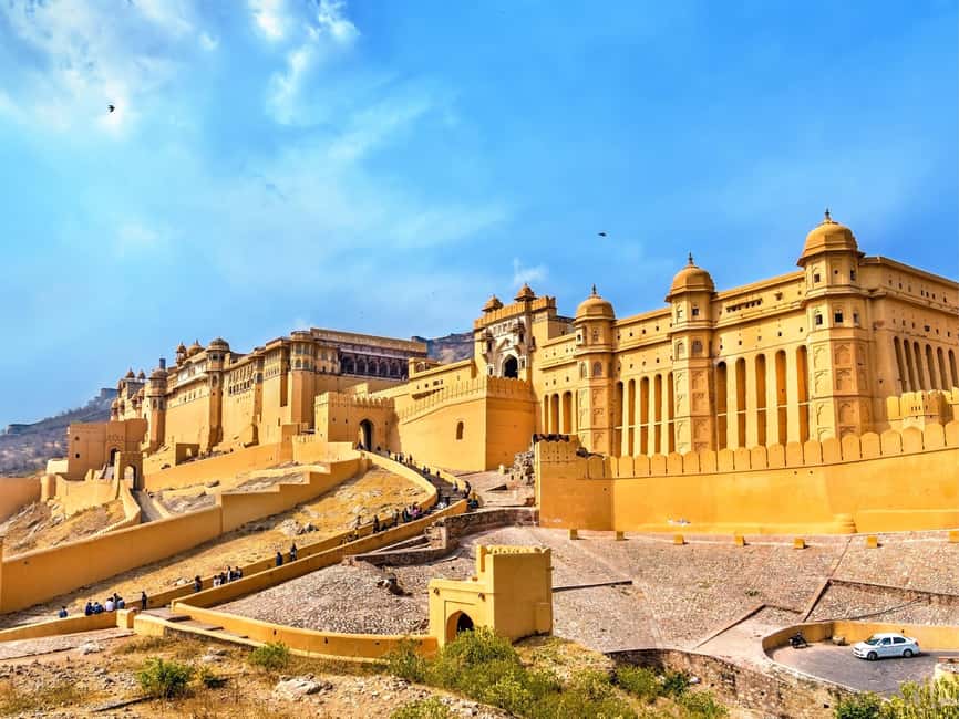 7-Day Golden Triangle Jodhpur Udaipur Tour from Delhi - Day 1 in Delhi: Old Delhi street energy to Agra by night