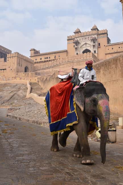 7-Day Golden Triangle Jodhpur Udaipur Tour from Delhi - Day 2 Agra: sunrise Taj Mahal, Agra Fort, and Fatehpur Sikri on the drive