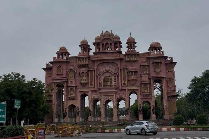 7 Days Private Luxury Heritage Rajasthan Tour from Jaipur - Luxury comfort that actually helps on long drives
