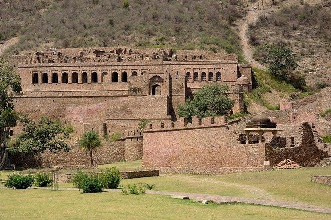 Abhaneri & Bhangarh Day Trip – Car, Guide, Lunch & Monkey Temple - Gataji Monkey Temple: Quick Visits, Strong Atmosphere