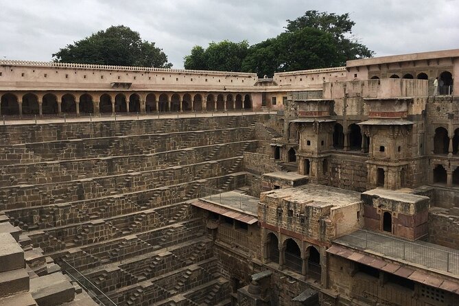 Abhaneri Chand Baori Stepwell Day Tour from Jaipur - Harshat Mata Temple: sculpted pillars and a quick reset
