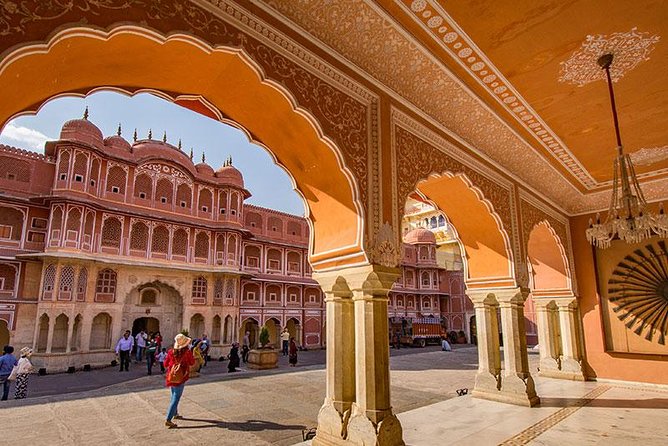 All Inclusive Private Jaipur City Tour with 5-star Lunch & Guide - Jantar Mantar: UNESCO astronomy that actually makes sense with a guide