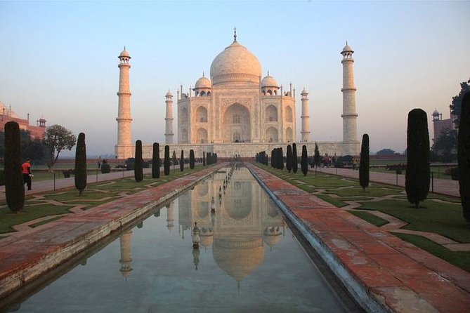 Day Trip to The Taj Mahal and Agra from Jaipur ending in Delhi by Car - Agra lunch and the Imperial Gems shopping stop