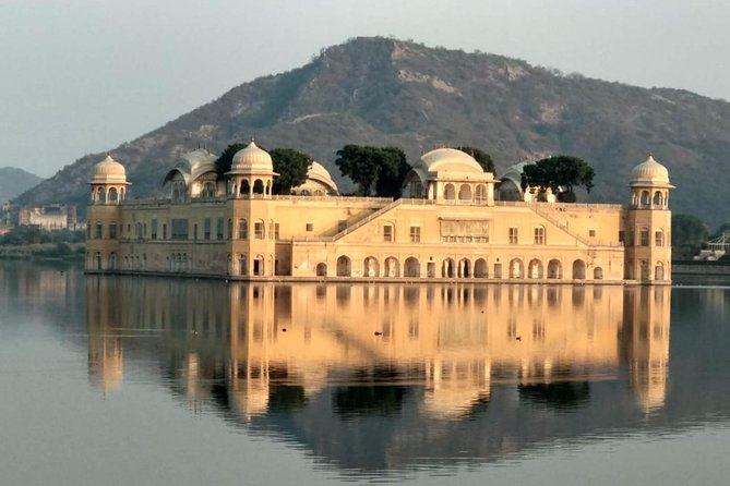 Experience the Best of Jaipur on a Full-Day Sightseeing Tour - Amer (Amber) Fort Area: UNESCO Status and the Layers Before the Fort