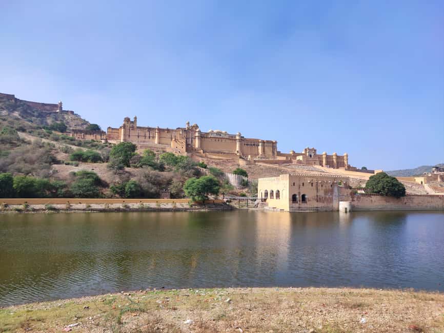 From Delhi: 3-Day Golden Triangle Tour with Agra and Jaipur - Delhi: Old Delhi lanes and New Delhi landmarks