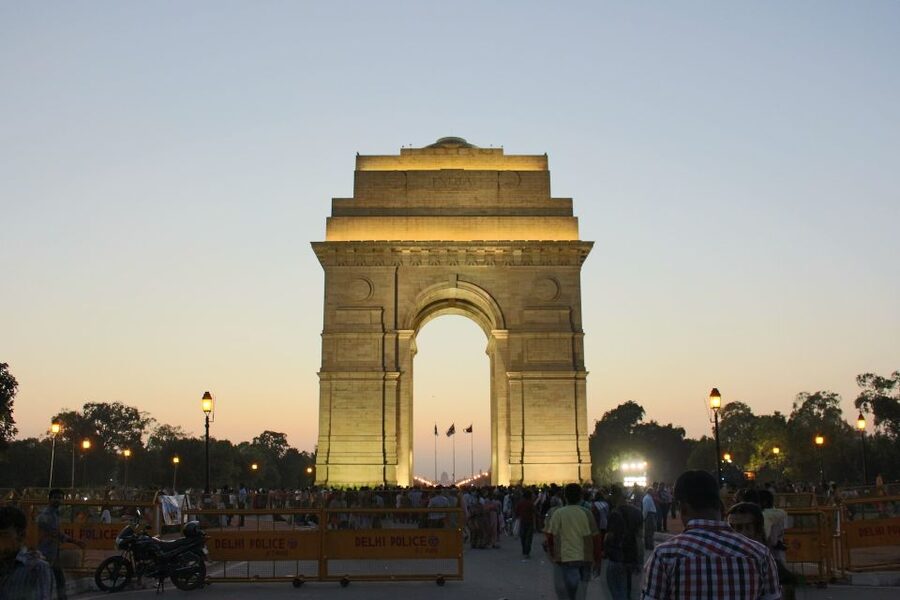 From Delhi: Private 5-Day Golden Triangle Tour - Day 3 sunrise at the Taj Mahal: the “before the rush” win