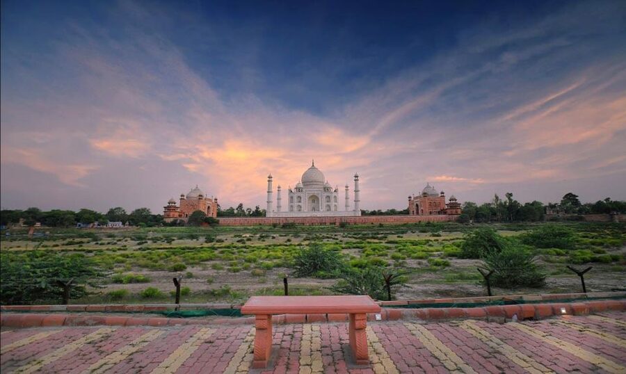 From Delhi: Private 5 Days Golden Triangle Guided Tour - Back to Delhi: Old Delhi sights with a rickshaw ride