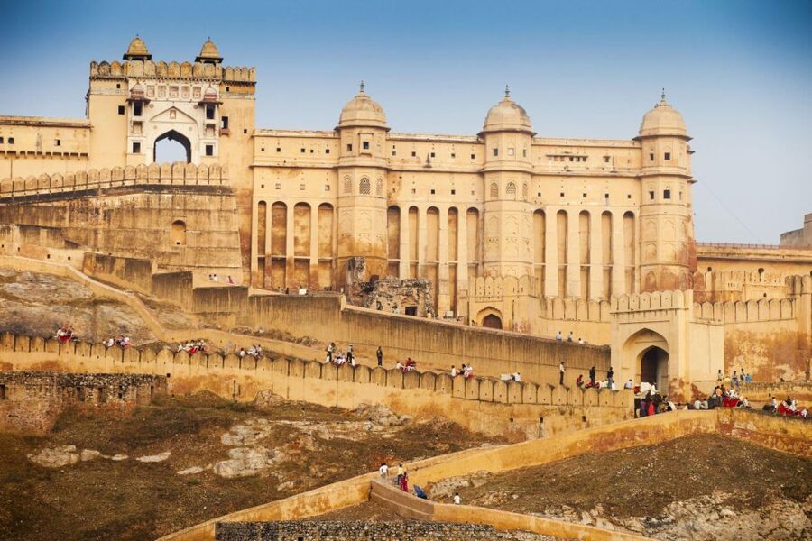 From Delhi: Private Jaipur & Amber Fort Guided Tour by Car - Jal Mahal from outside: don’t expect to go in