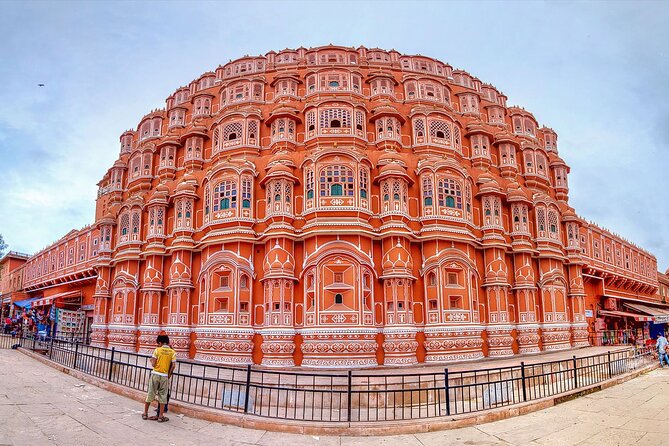 From Jaipur-2 Days Jaipur and Agra Tour by Car All Inclusive Tour - Day 1: Amber Fort and the Jaipur skyline in bite-size history