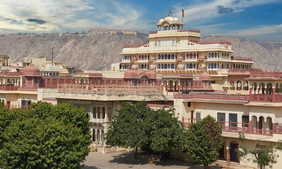 From Jaipur: Private Amber Fort, Jal Mahal and More Car Tour - Amber Fort: Red Sandstone and Marble With a Real Plan
