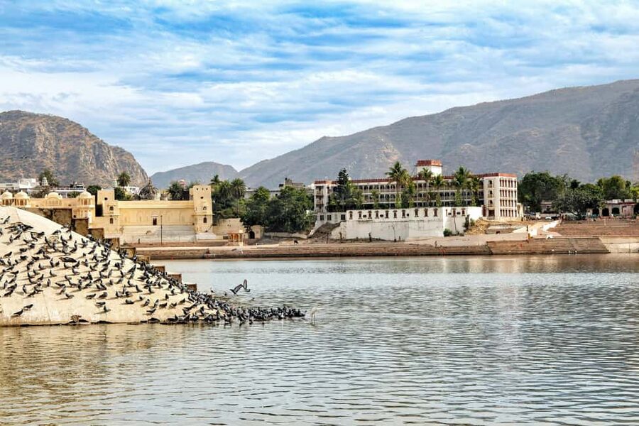 From Jaipur: Same Day Pushkar Self-Guided Day Trip - Pushkar Lake: where the day trip turns scenic