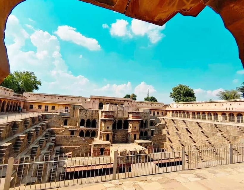 From Jaipur: Same Day Trip to Abhaneri Chand Baori Stepwell - Jaipur to Abhaneri in an AC Car: Getting There Without Stress