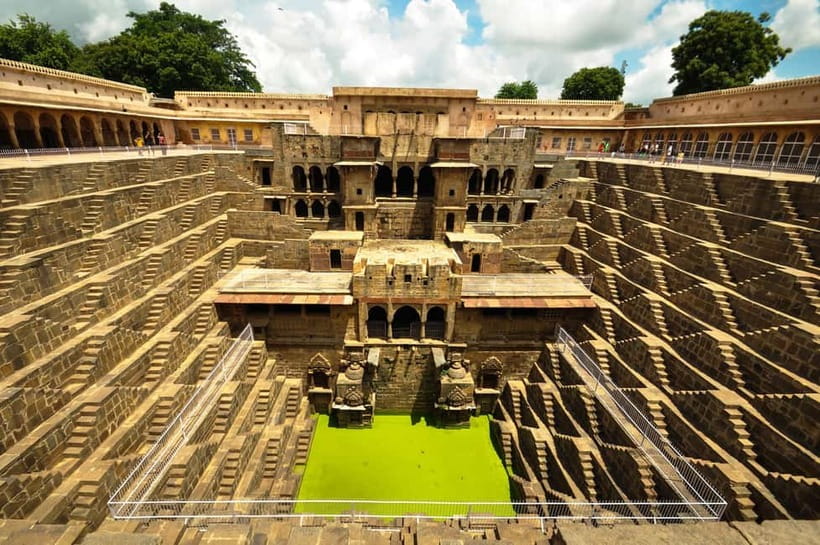 From Jaipur: Same Day Trip to Abhaneri Chand Baori Stepwell - Chand Baori: The 800–900 AD Stepwell You Can’t Forget