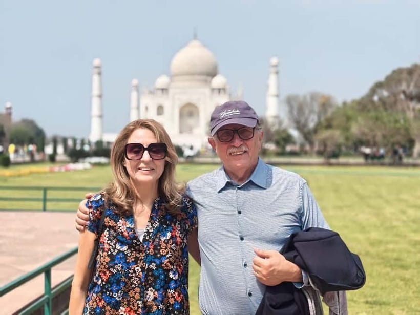 From Jaipur: Taj Mahal & Agra Private Guided Day Tour - Taj Mahal beyond the main gate: photo tactics, workshops, and smart rule-following