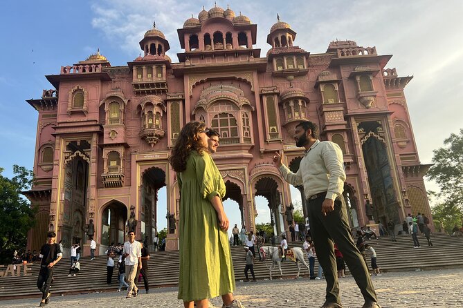 Full-Day Jaipur City Tour with Guide - Jal Mahal: a lake-palace photo pause that works