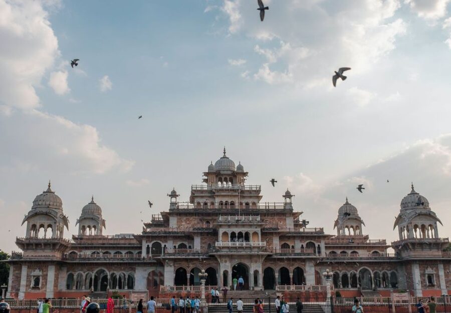 Full day Jaipur sightseeing tour by tuk tuk. - Lunch and free time: don’t skip it, or the day gets harder