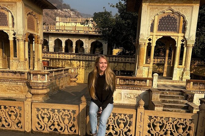 Full-Day Jaipur Tour with Guide and Private Car - Getting picked up in Jaipur without turning it into a scavenger hunt