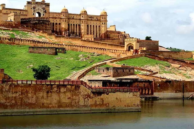 Full Day Sightseeing Jaipur Tour by Car With Guide Include Lunch - Private pickup and an AC car: the real value in Jaipur