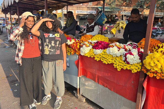 Guided Jaipur Heritage & Food Walk with Shopping - Ajmeri Gate to Choti Chaupar: Getting Your Bearings Fast