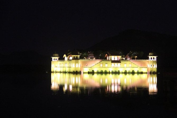 Guided Night Tour of Jaipur With Optional Street Food Tasting - Pickup, air-conditioned comfort, and a smooth start