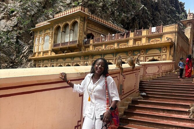 Half-Day Jaipur Heritage Tour with Monkey Temple - Entering the Pink City via Tripolia Gate