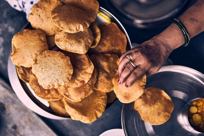 Indian Traditional Hands On Cooking Classes with local Family - Meeting the Jaipuri Family and Learning the Spice Logic