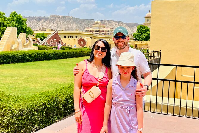 Jaipur: 2 Days private City Tour With Guide - Getting picked up and moving in comfort (without wasting half your day)