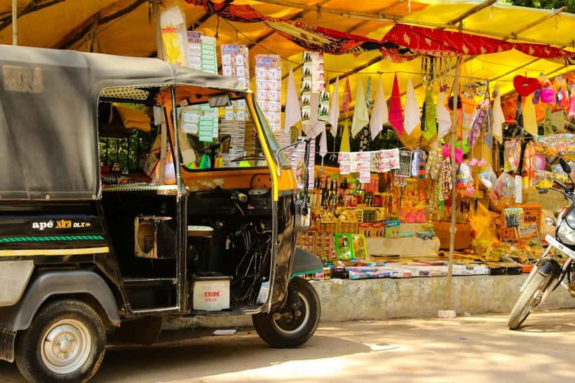 Jaipur: Amber Fort, Stepwell & Jal Mahal with Pickup - Private pickup that keeps Jaipur from feeling chaotic