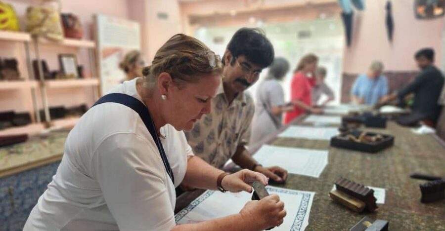 Jaipur: Block Printing Workshop In the Heart of City Center - Jaipur block printing basics: what makes Sanganeri special