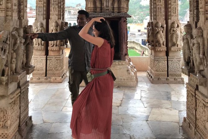Jaipur by locals : Private Tour of Hidden & Iconic Sights - Private Jaipur by locals: how the day feels (and why the small group matters)
