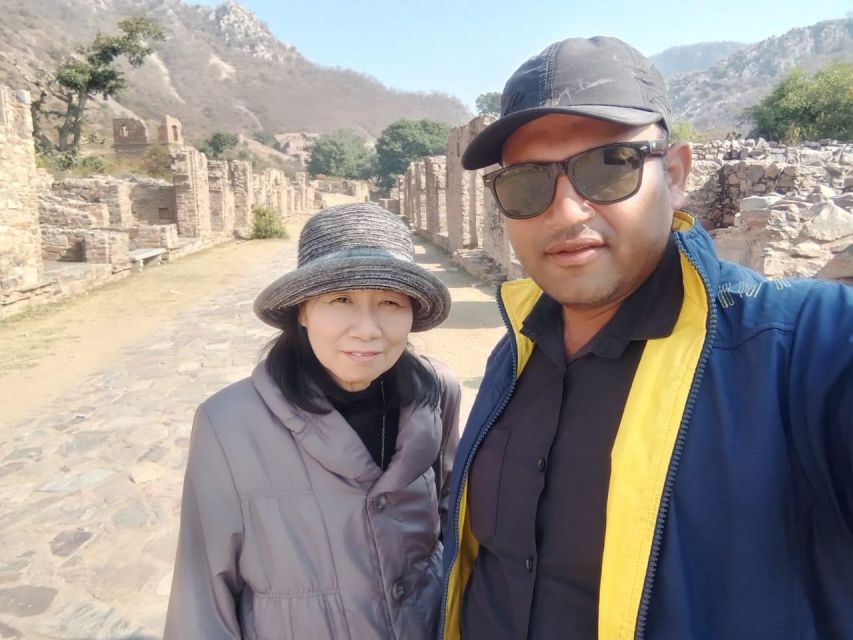 Jaipur: Chand Baori & Bhangarh Fort tour - All Inclusive - What to bring (and what to expect on your feet)