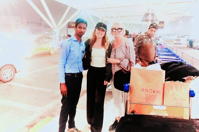 Jaipur City Highlights Tour by AC Car with Hotel Pickup - Inside the AC Car: Sanitized Comfort and Bottled Water