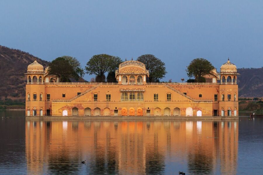 Jaipur: City Sightseeing Private Full-Day Guided Tour - Key points that make this tour a smart value