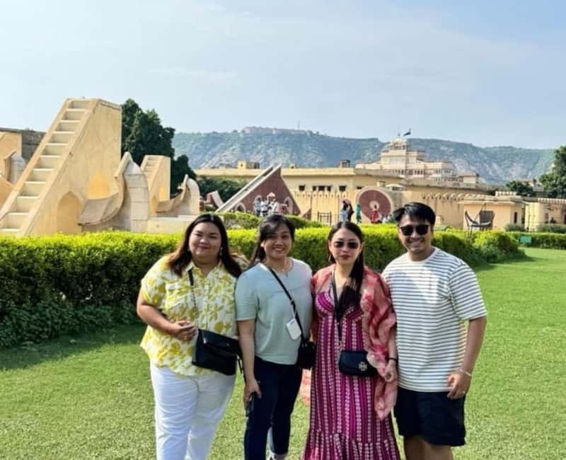 Jaipur: City Sightseeing Private Full-Day Guided Tour - City Palace: royal home base plus astronomer energy