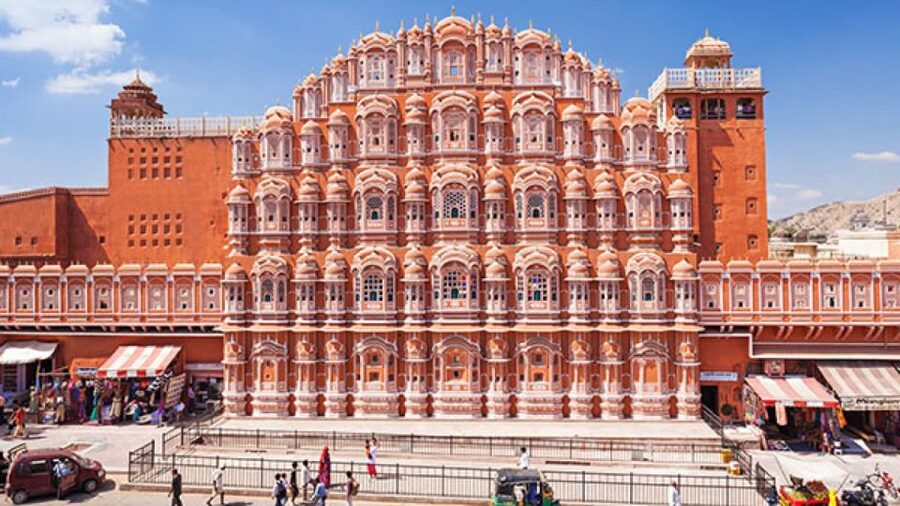 Jaipur: City Sightseeing Private Full-Day Guided Tour - Jantar Mantar: science stops after royal stops