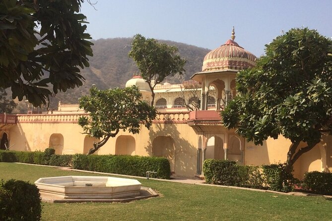 Jaipur City Tour by Private Car With English Speaking Driver - Who this private car Jaipur tour is best for