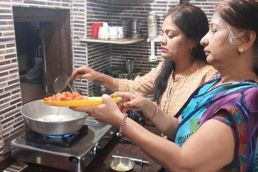 Jaipur: Cooking Class with a Local Family - Spice School in Practice: Understanding What Each Ingredient Does