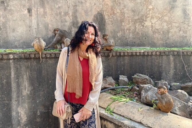 Jaipur cultural tour with artisan craft experience - The starting point: Hawa Mahal Road and easy pickup