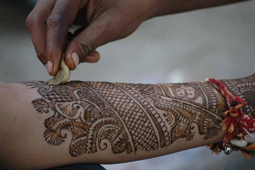 Jaipur: Cultural Tour with Artisan Craft Experiences - Clay pottery making: the most satisfying hands-on moment