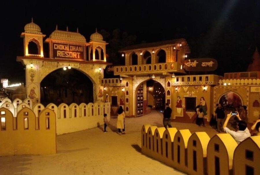 Jaipur Evening Tour Chokhi Dhani village culture with dinner - Who should book this evening Chokhi Dhani tour