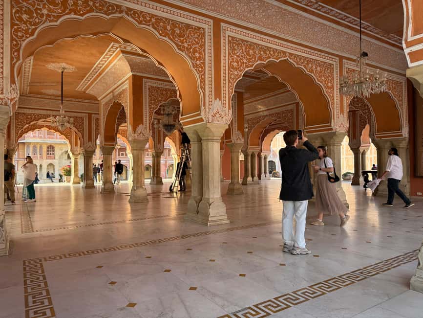 Jaipur: Full Day City Highlights Tour with Tour Guide - A local lunch break: optional, and plan around drinks