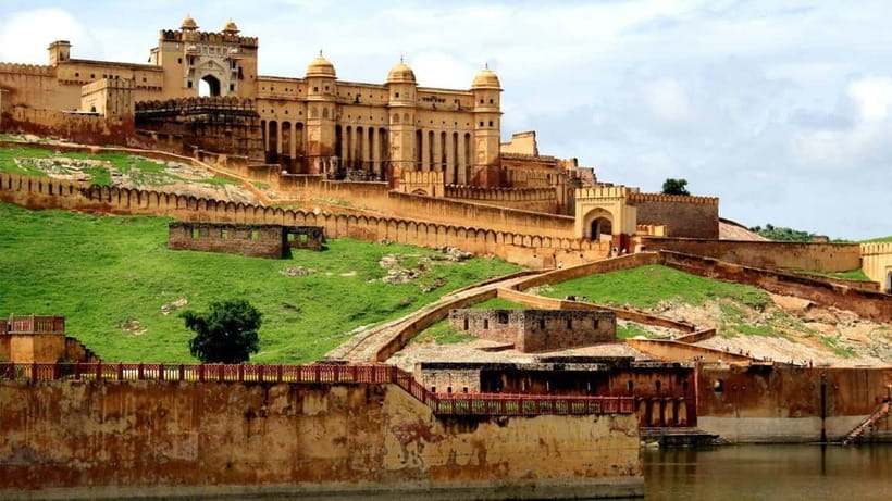 Jaipur: Full Day City sightseeing with Car, Guide & Lunch - Lunch in Jaipur: What Included Means for Your Day