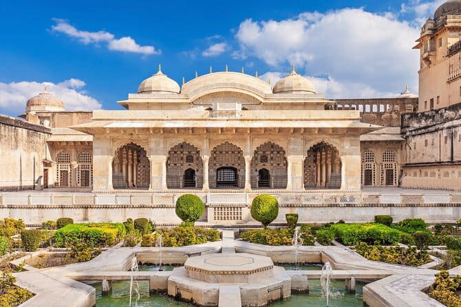 Jaipur Full Day Heritage of Pink City Tour By Tuk Tuk With Chai - Jantar Mantar’s Astronomical Instruments in the Old City