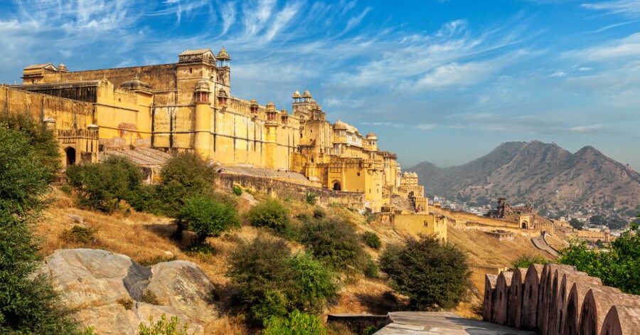 Jaipur: Full-Day Private City Tour by Car with Guide - How the private car setup changes your Jaipur day