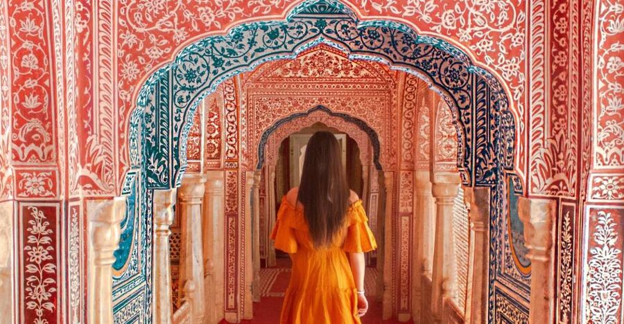 Jaipur: Full-Day Private City Tour by Car with Guide - Jantar Mantar’s giant instruments (and how to look at them)